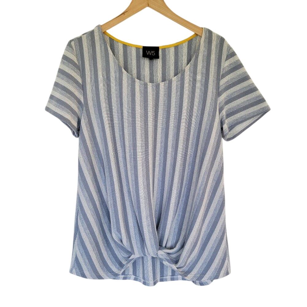 W5 Anthropologie Striped Tie Front Top White Blue Womens L Rayon Textured Tee
